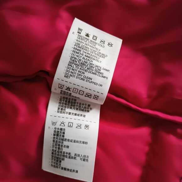 NIKE Youth Two-Tone Red Down Puffer Jacket with Removable Hood Size M - Picture 9 of 14